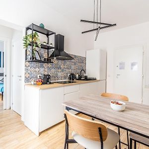 Teni Suite 119